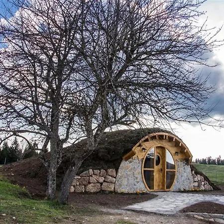Mountain And A Hobbit House - Jazavcije Rupe
