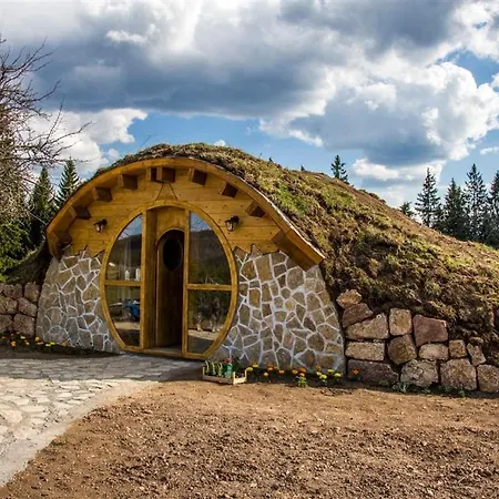 Lodge Mountain And A Hobbit House - Jazavcije Rupe
