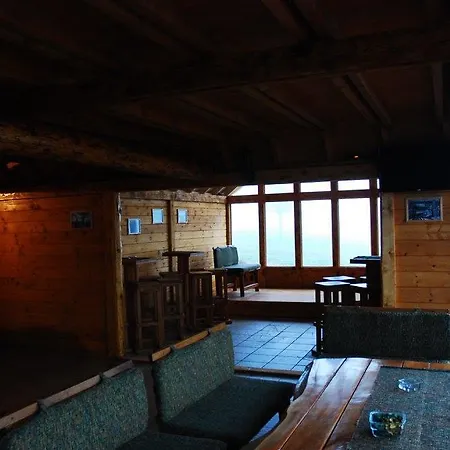Mountain And A Hobbit House - Jazavcije Rupe Lodge Han Pijesak
