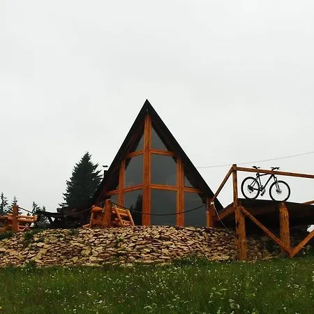 Mountain And A Hobbit House - Jazavcije Rupe * Han Pijesak