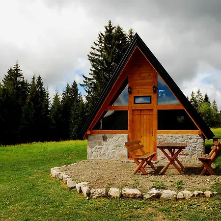 Mountain And A Hobbit House - Jazavcije Rupe