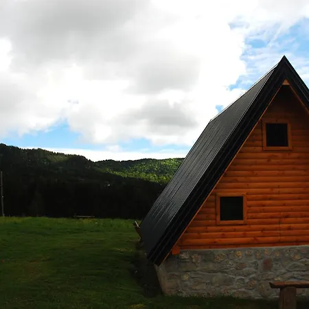 Lodge Mountain And A Hobbit House - Jazavcije Rupe