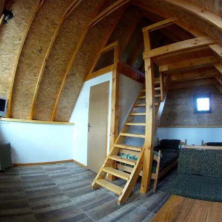 Mountain And A Hobbit House - Jazavcije Rupe *